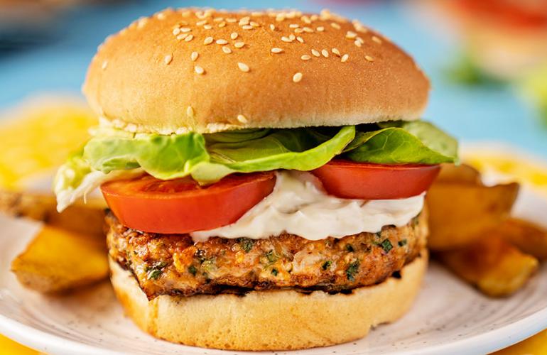Qatar's Best Kept Secret: The Chicken Burgers You Need To Try Today